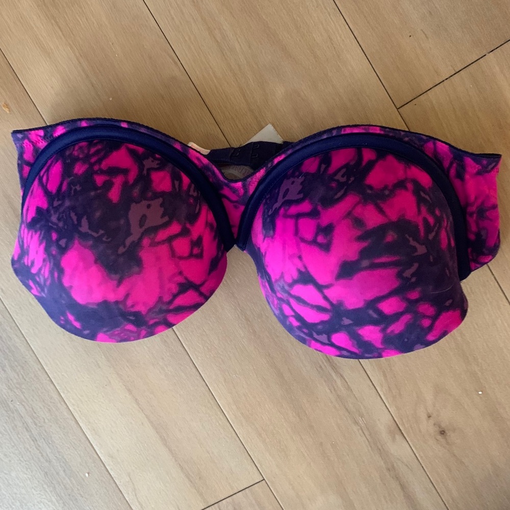 Victoria’s Secret PINK Strapless Bra